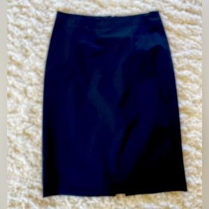 Banana Republic Black pencil skirt size 2 stretch suiting